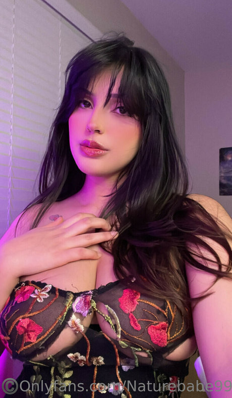 Deya Demarco model free photo