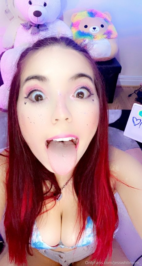 Jessica Whitmore model top img