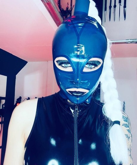 Cath28 star sexy photos