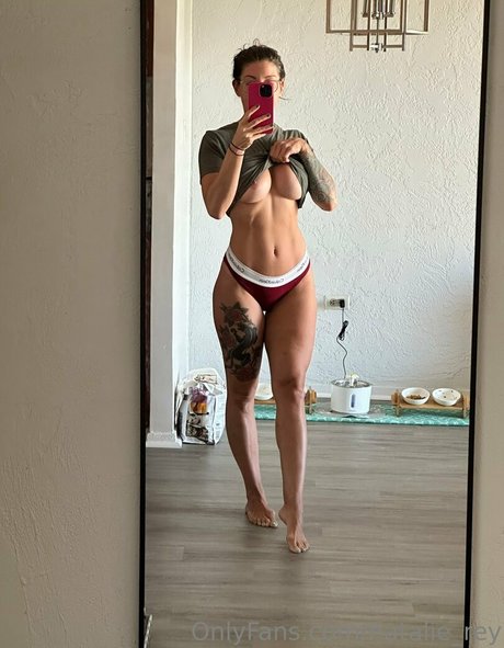 Natalie Rey pornstar xxx archive