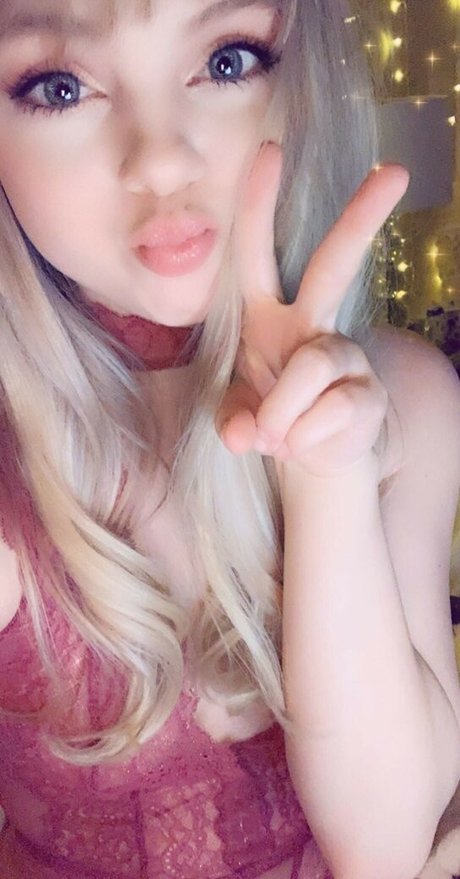 Kittenxx star pornographic photo