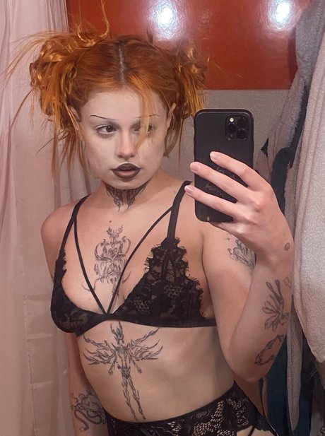 The cutest devil erotic actress pic