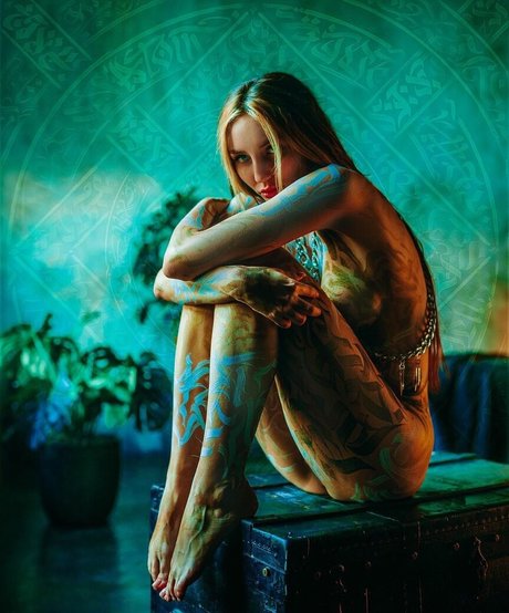 Darina Deinega high quality star pictures