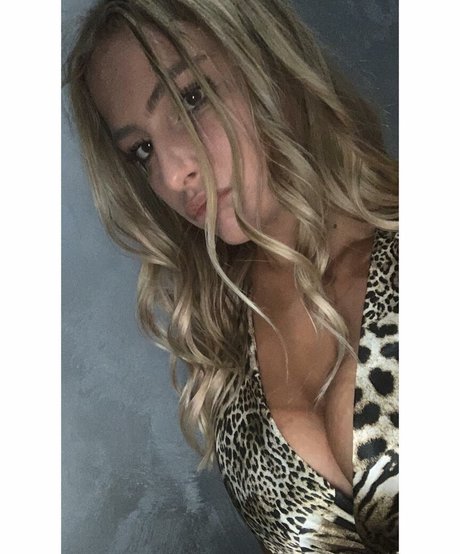 Imkekka naked actress galleries