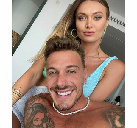 Natalia Starr pornstar nude photos