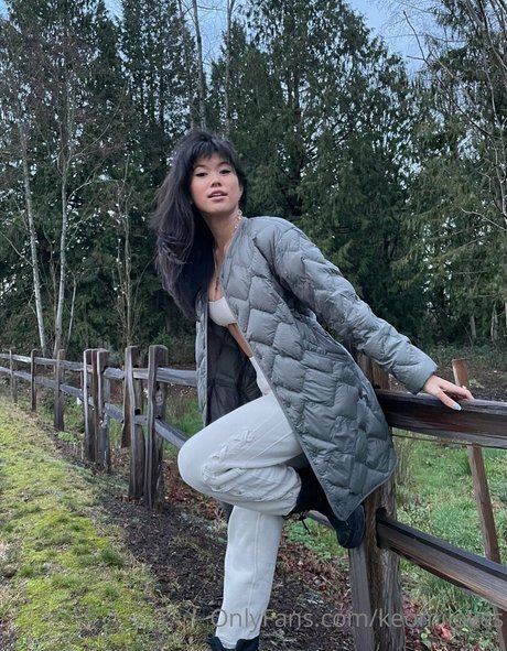 Keomiloves model sex galleries