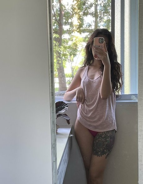 Aloebambi art actress picture