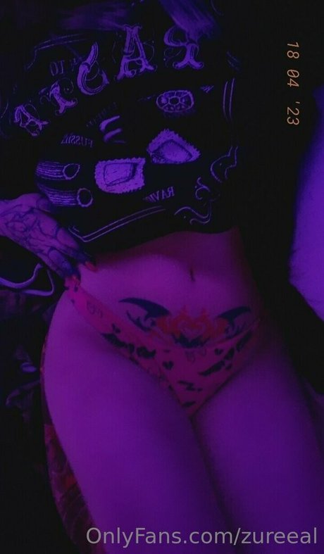 Zureeal high quality actress image