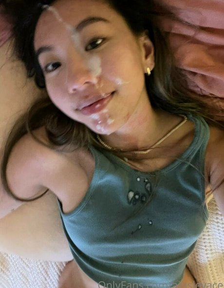 ainsleyace star hot pics