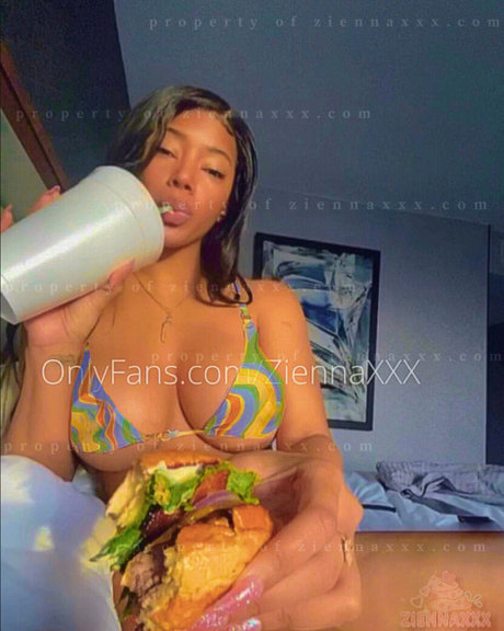 Ziennaxxx top actress image