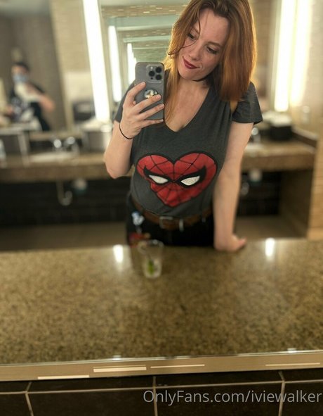 iviewalker sex pornstar image