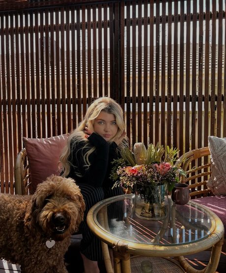 Mini Moo best pornstar pic