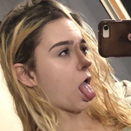 Skiddykiddy art actress archive