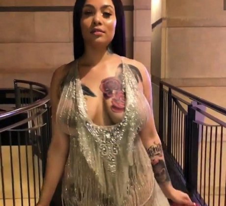 SaraGold star pretty image