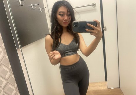 sgirlmonaa pornographic actress pictures