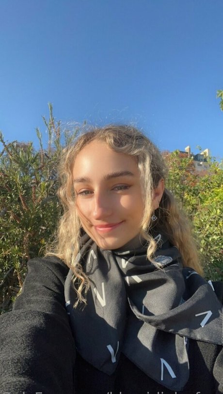 bbygirljulesfree star top img