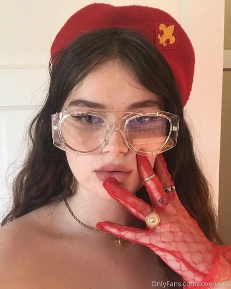 erosauclair nude star photos