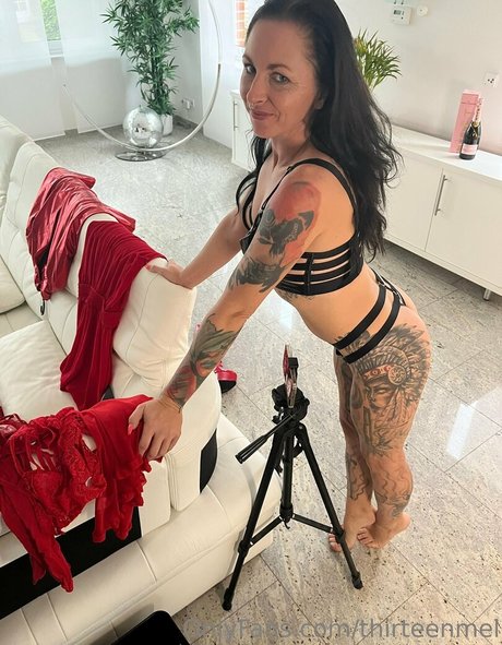 thirteenmel model perfect pic