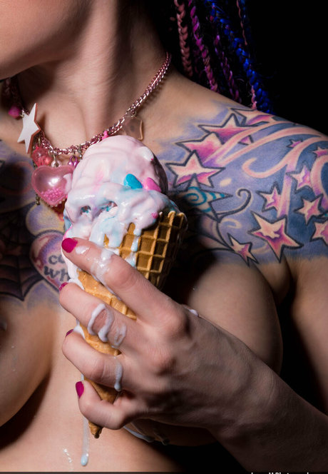 blownupdoll Profile pic