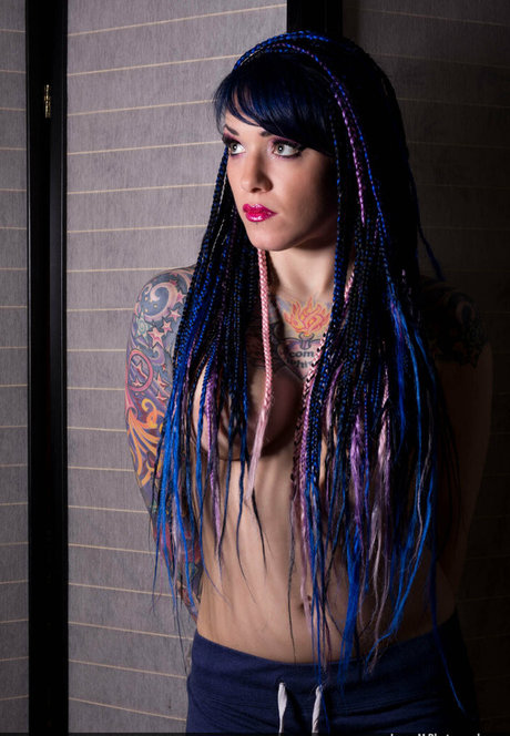 blownupdoll model art img