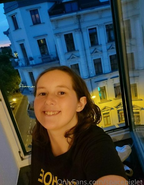 spacepiglet pornstar nude pictures