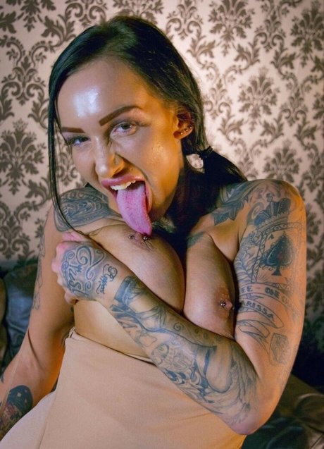 Chantelle Fox xxx pornstar picture