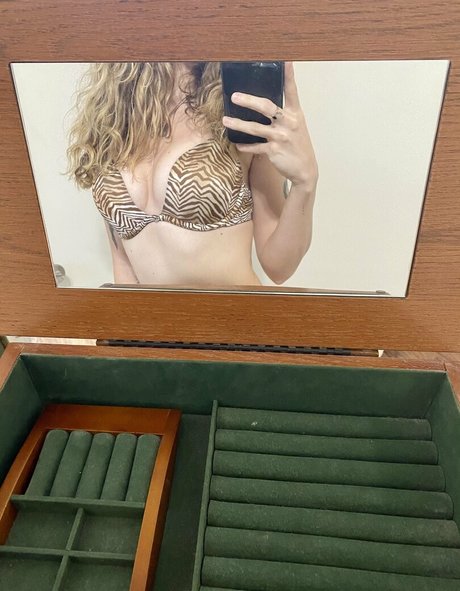 xtinaricci nudes pornstar picture