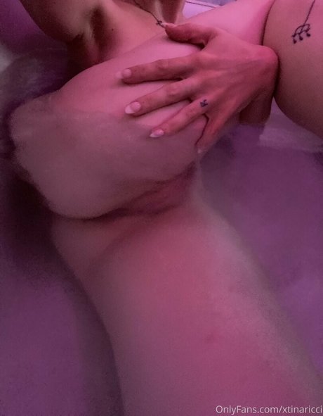 xtinaricci sexy actress pics