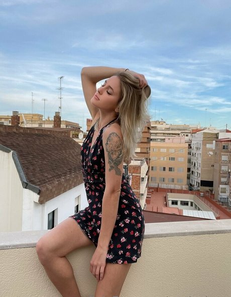 annjoyhere sexy model image