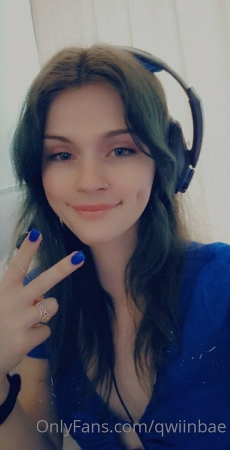 qwiinbae model perfect photos