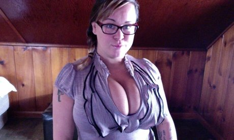 Therealbrandy naked model photo