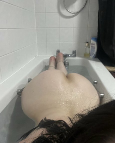 Inked couple Hampshire top model picture