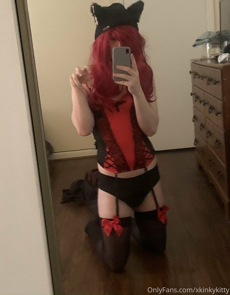 xkinkykitty model adult pictures