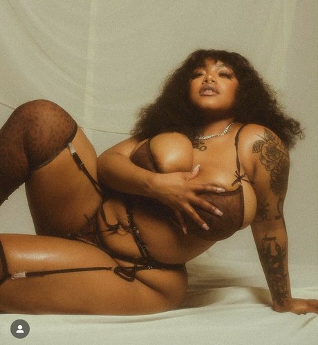 Oyastorms adult actress picture