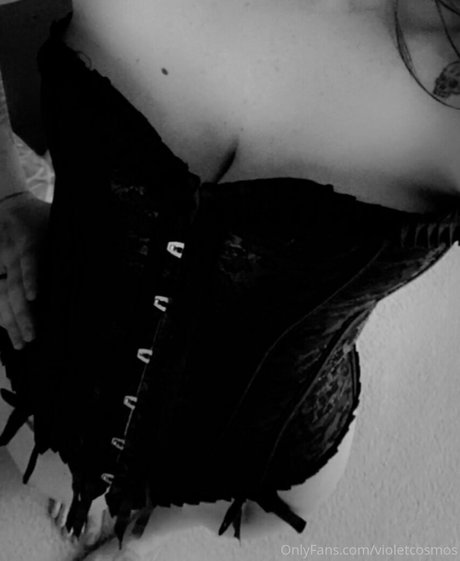 violetcosmos pretty model picture