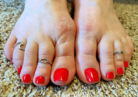 sweettoes4u porn actress galleries