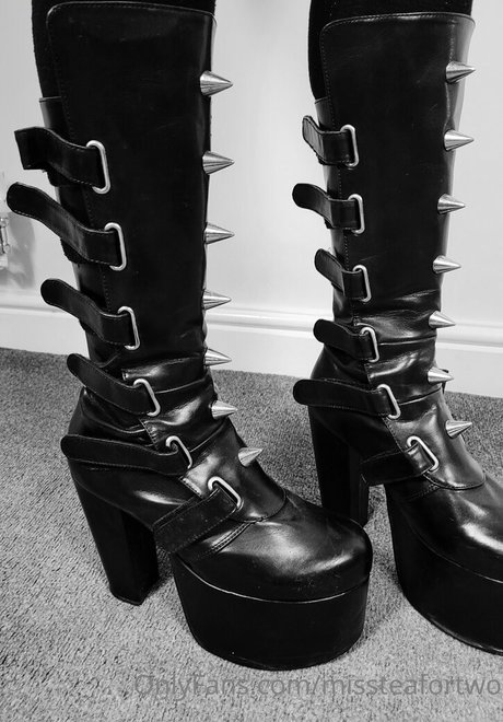 missteafortwo hot star img