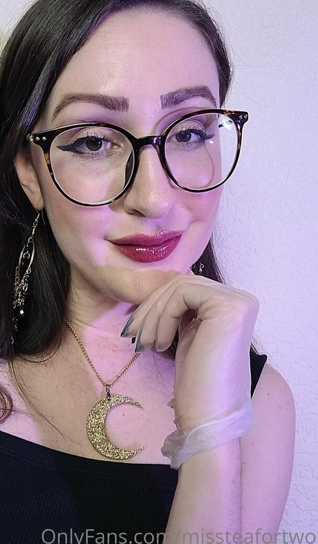 missteafortwo exclusive actress pictures