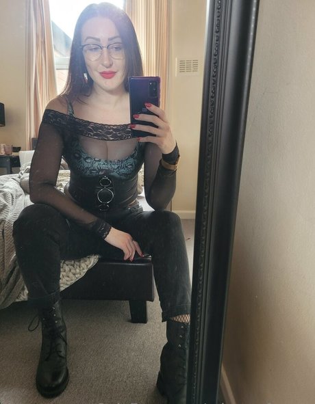 missteafortwo star top pic