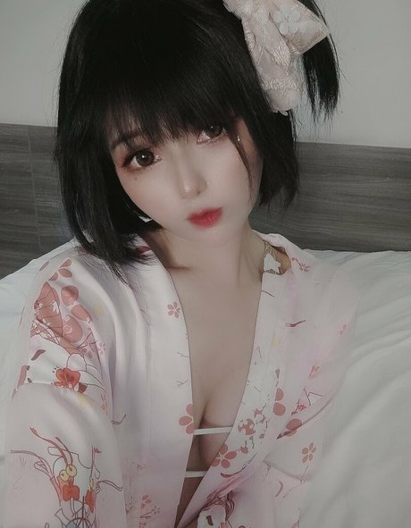 mica 03021993 model xxx gallery