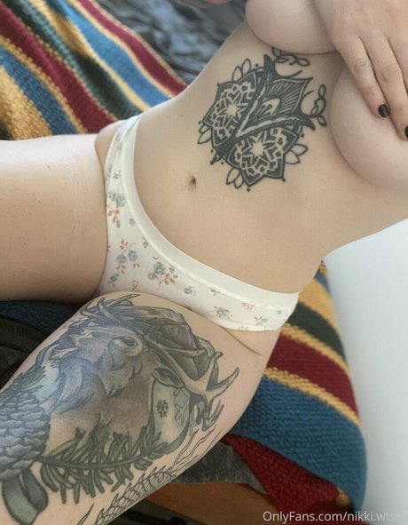 nikki wtsm adult model pics