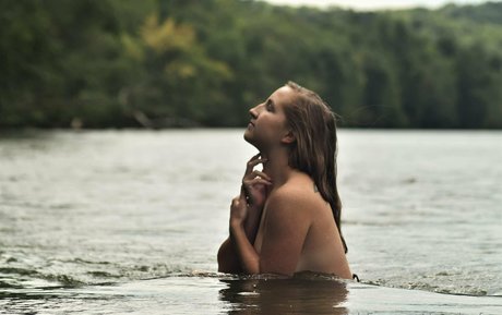 dpeachesfree sexy star pictures