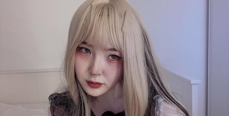 sally wu naked actress pics