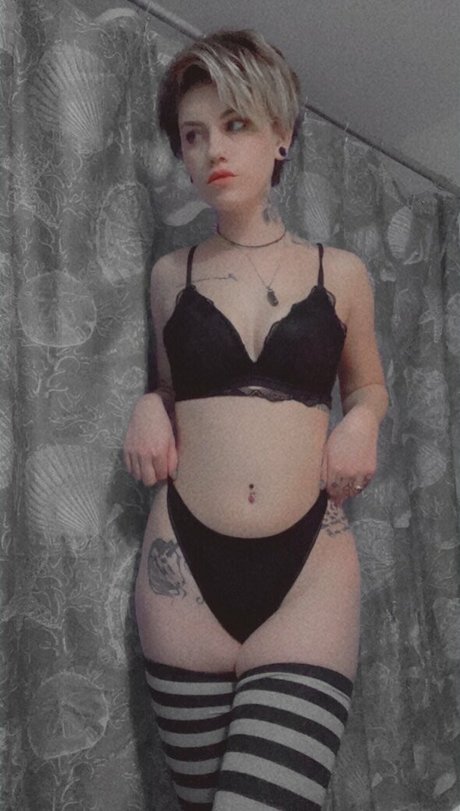 zoblack686 erotic model gallery