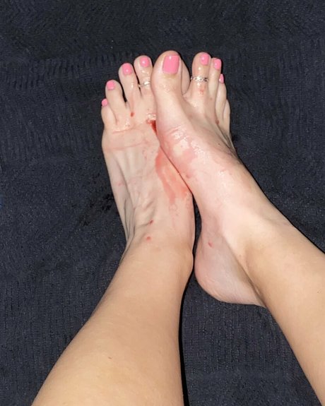 sashasfeetishxo beautiful actress pic