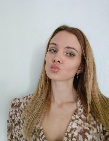 itsmekaro naked actress archive