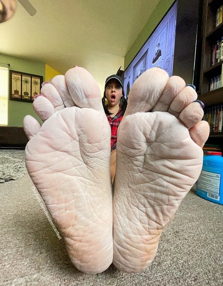 deedeericanfeet xxx pornstar pics