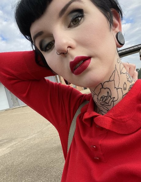 moremoiraxoxo pornstar hot pictures