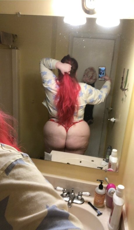 phattiefawn model nice pics