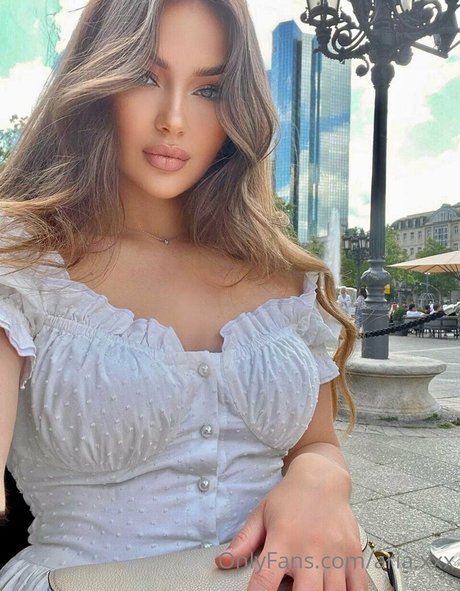 aria xxx pornstar art archive